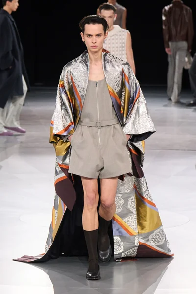 Look 41